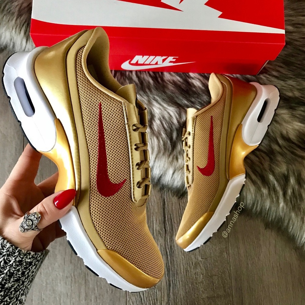 NWT 🔥Nike Air Max Jewell Metallic Gold - Picture 5 of 8